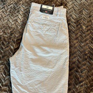 Vineyard Vines Shorts Mens size 30 seersucker Breaker striped 9” inseam